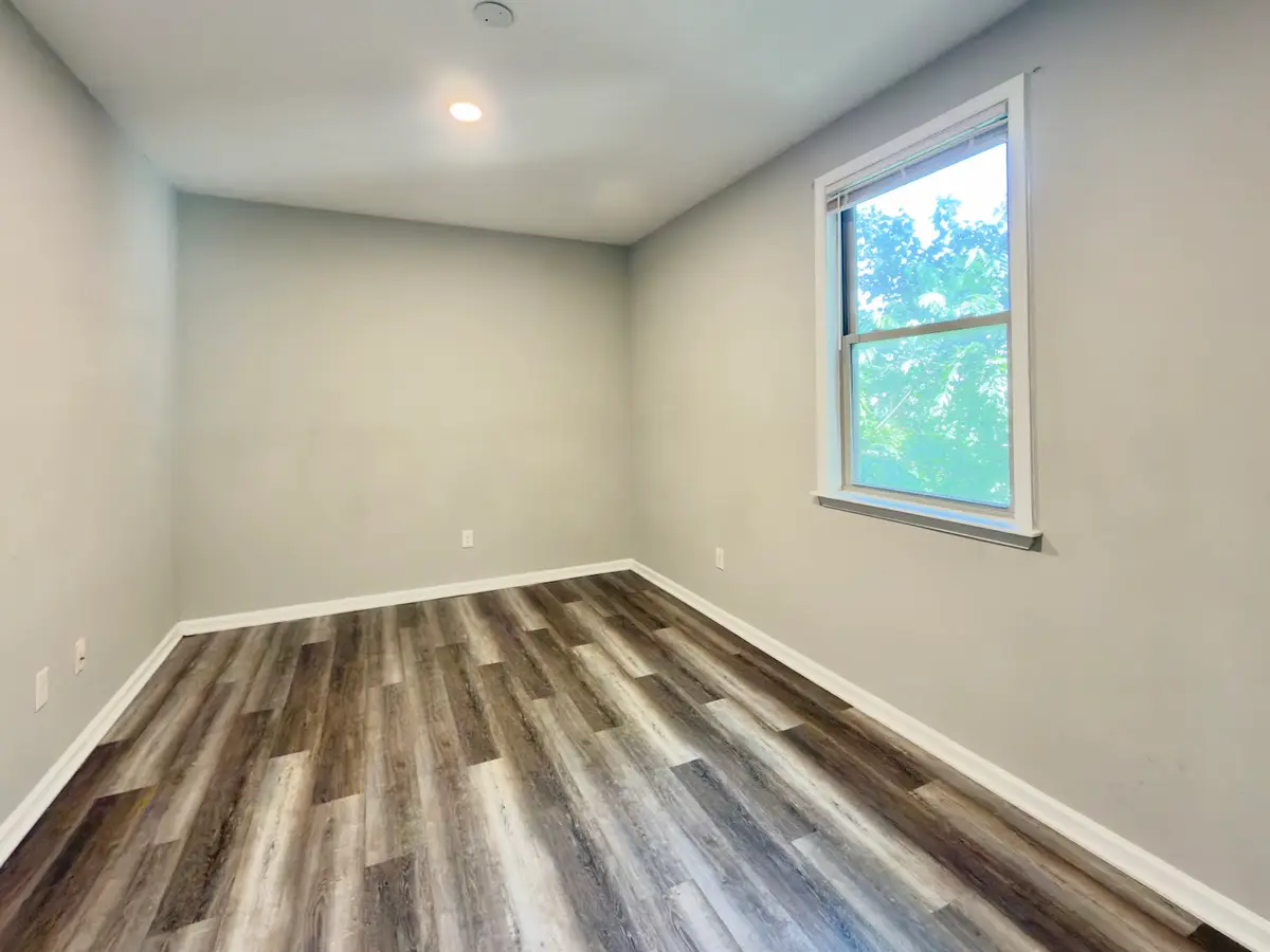 1409 W Jefferson St — Unit B — 3 bedroom student apartment at 1409 W Jefferson St near Temple