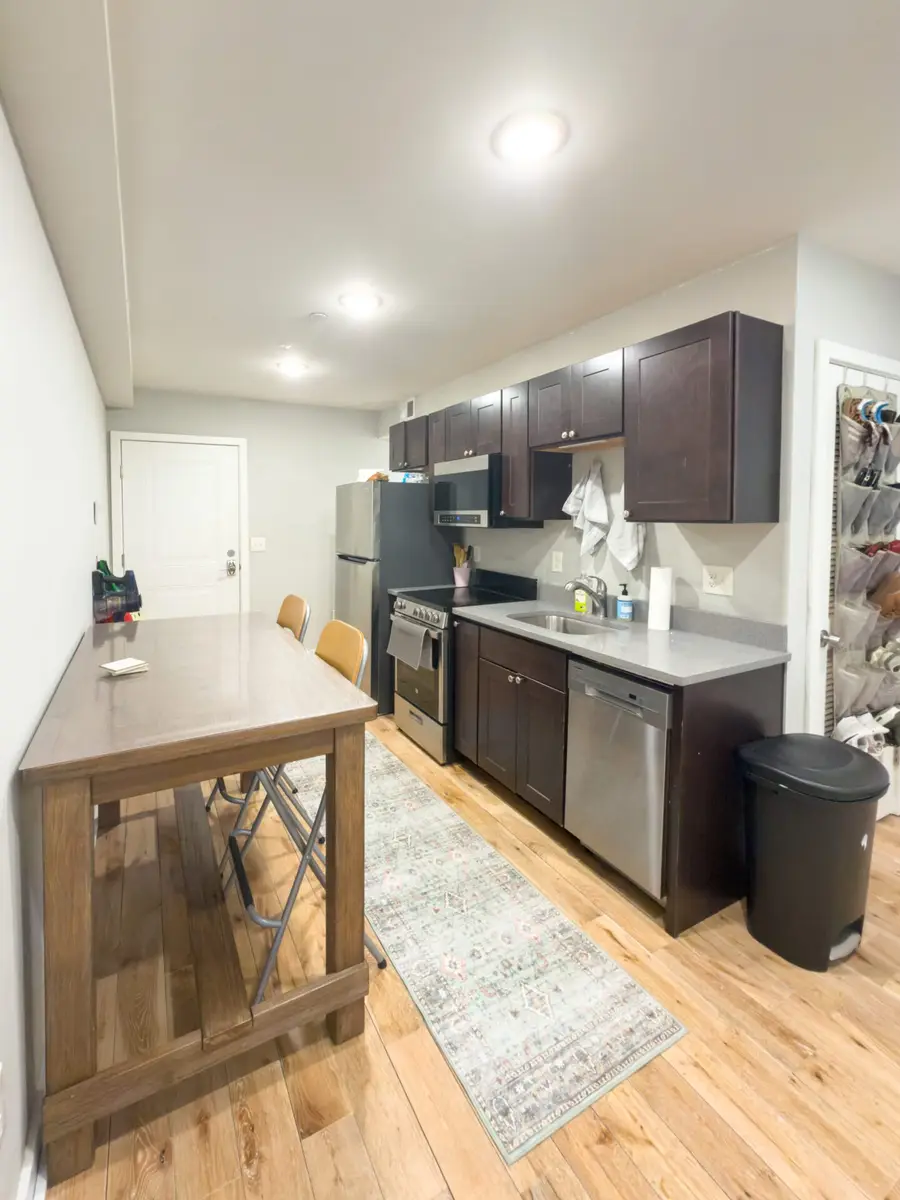 1505 N 17th St — Unit 2B (2B) — 2 bedroom student apartment at 1505 N 17th St near Temple