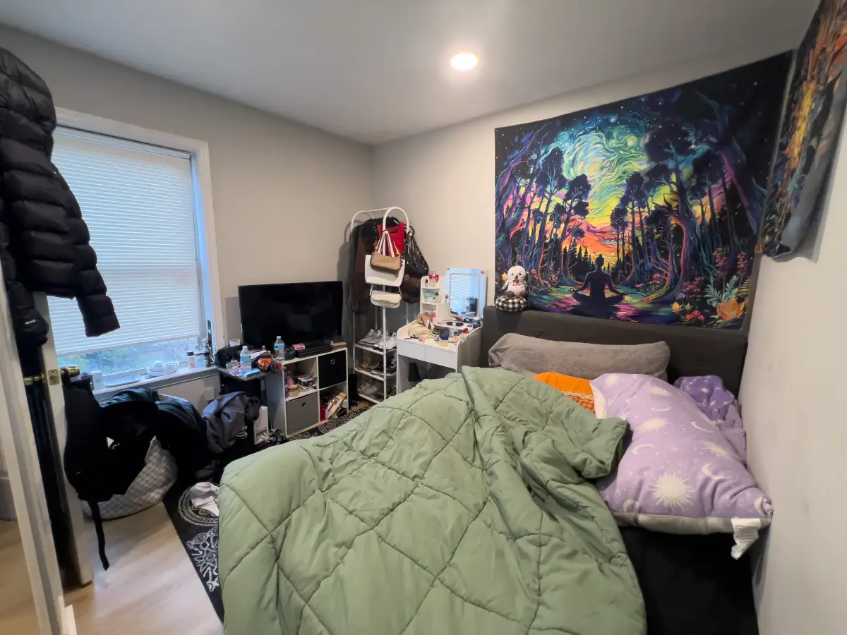 2039 N Carlisle St — Unit C — 3 bedroom student apartment at 2039 N Carlisle St near Temple